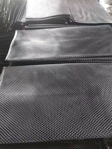 Clam Mesh Bag